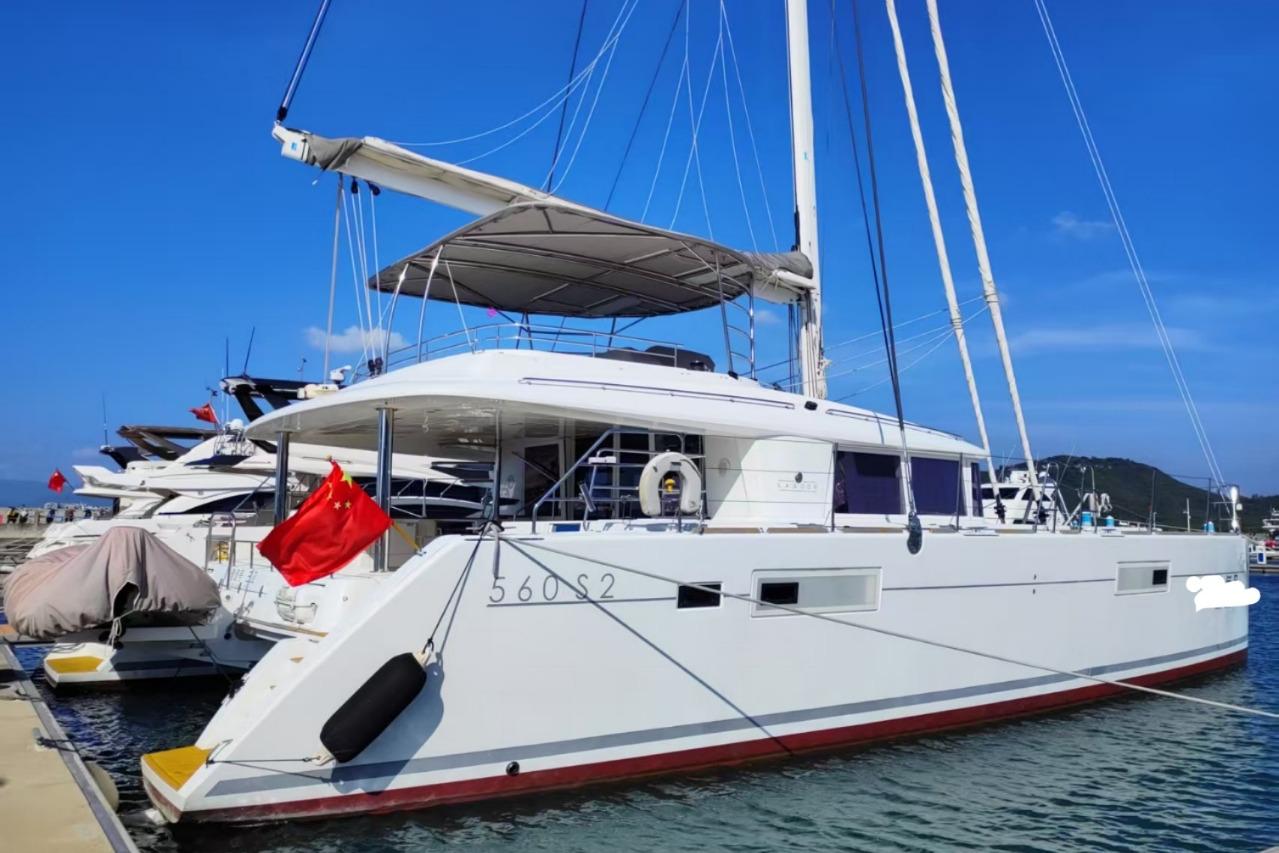 2015 Lagoon 560 S2