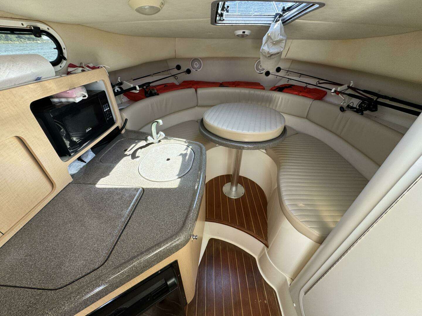 1999 Boston Whaler 28 Conquest - Image 21