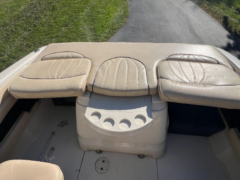 1999 Sea Ray 230 Overnighter - 63