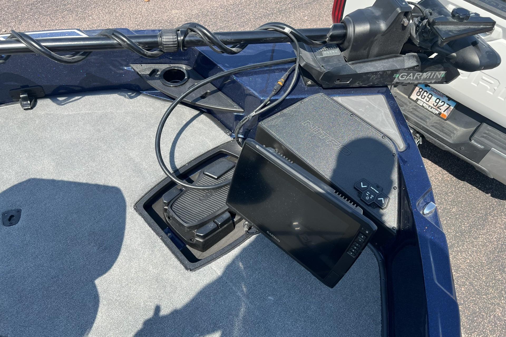 Nitro ZV21 Pro 2026 boat with Garmin navigation system and foot pedal control.