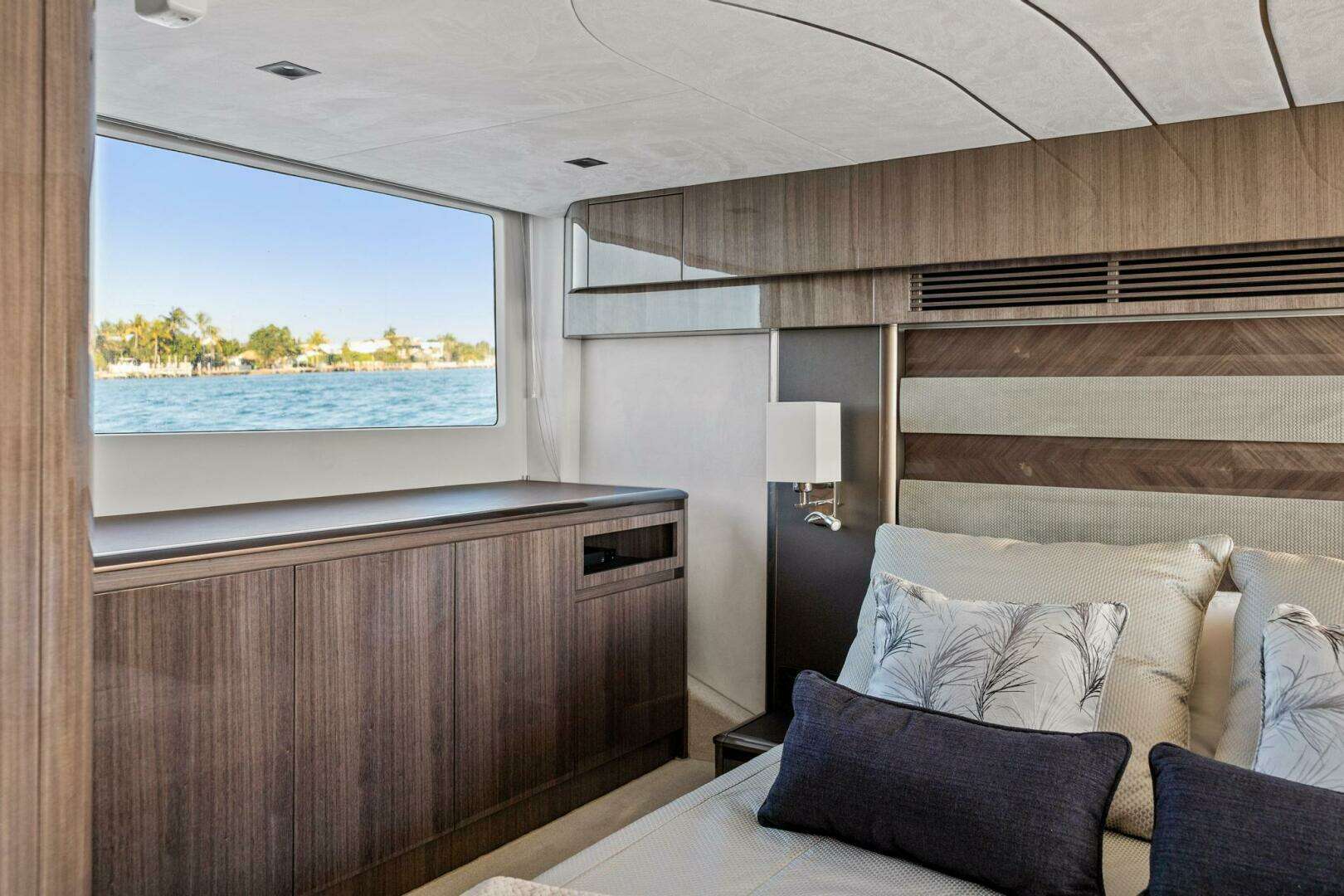 2025 Galeon 50 FLY - Image 41