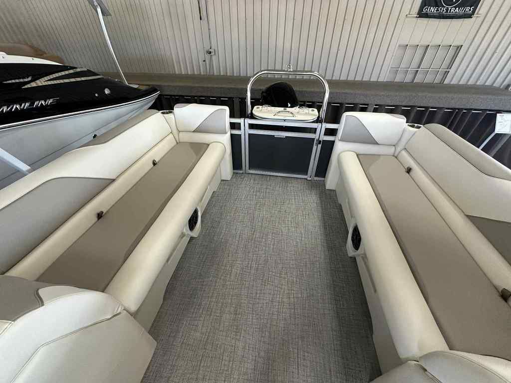 2026 Avalon Venture 2385 QL - 13
