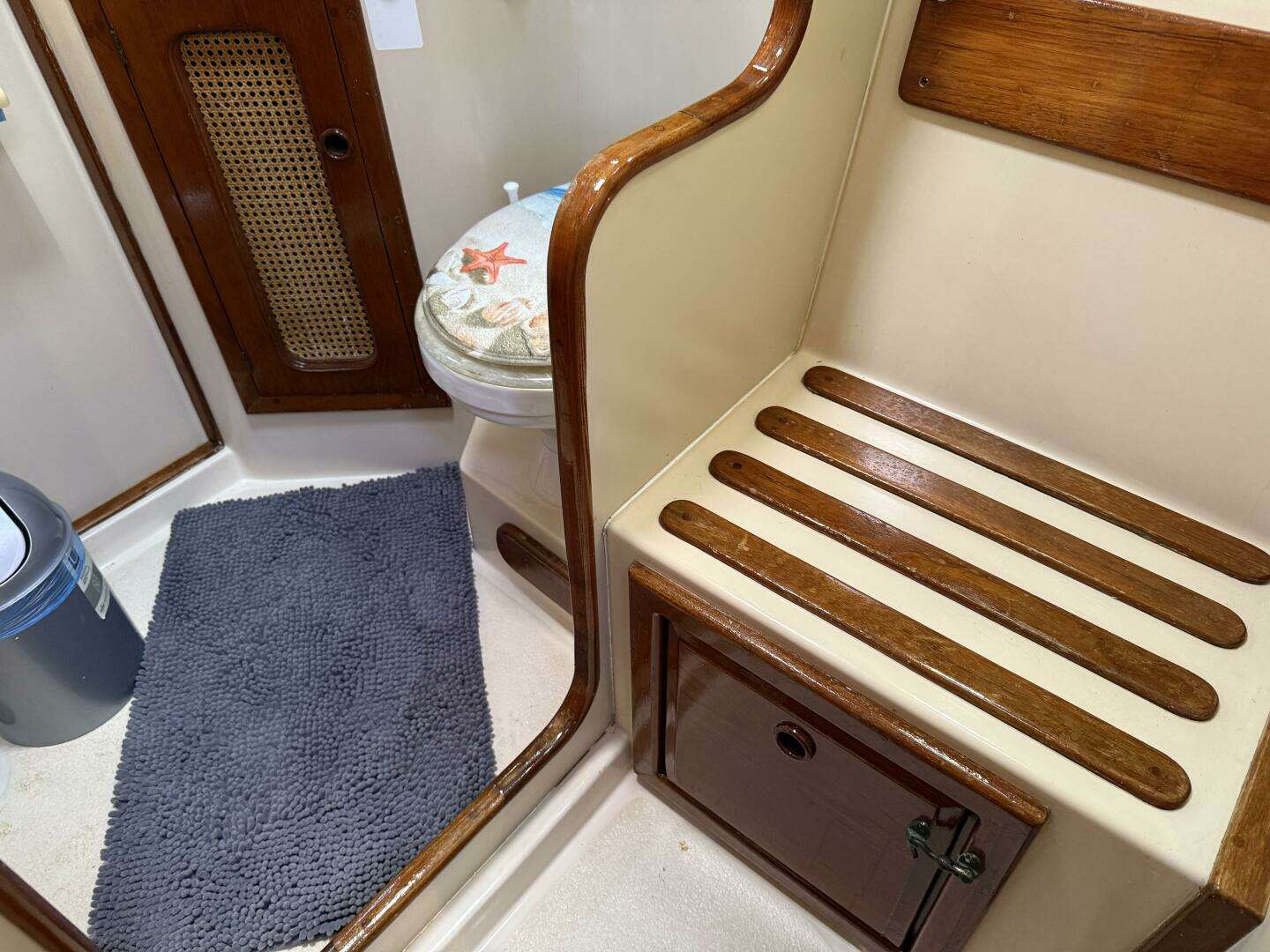 1985 Endeavour 42 - Image 37
