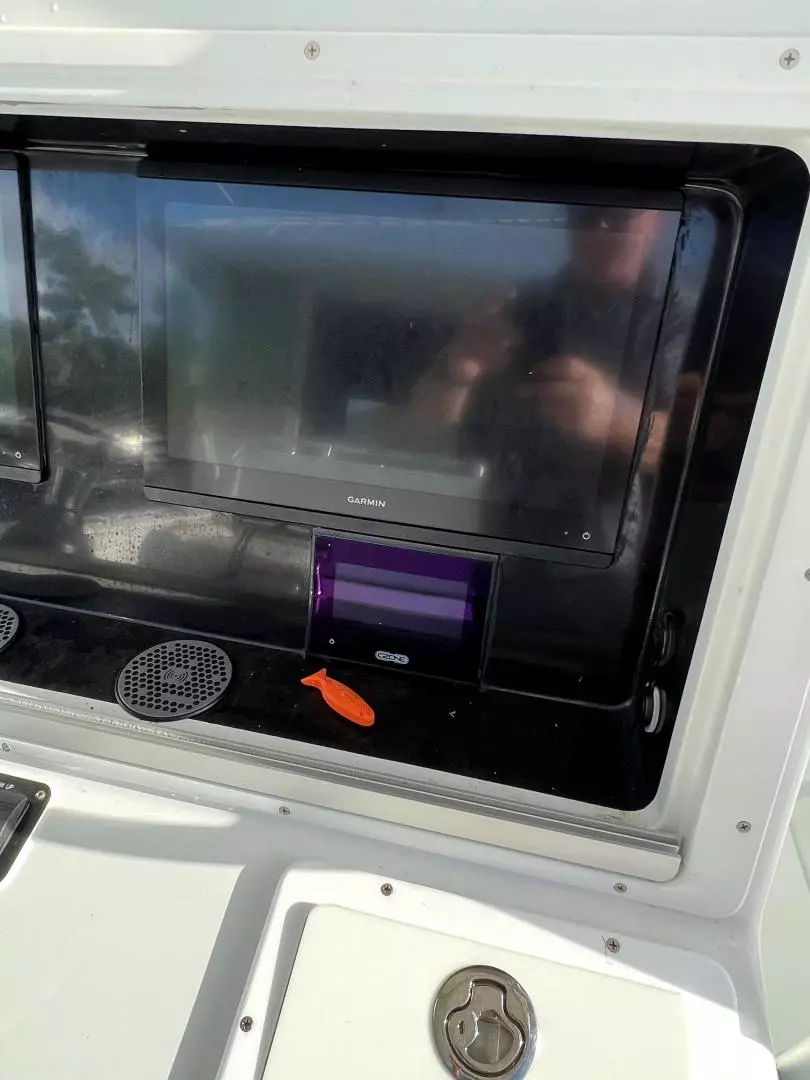 2016 Yellowfin Center Console - Image 13