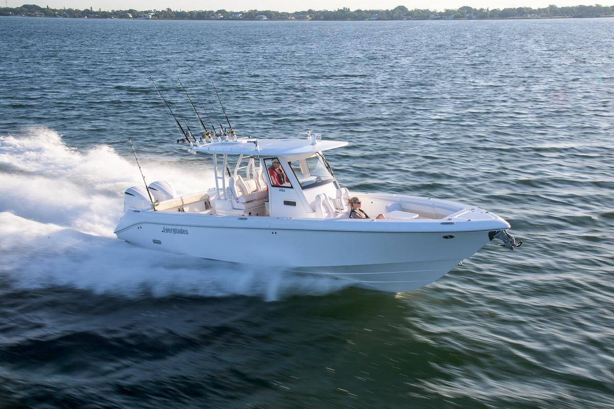 2026 Everglades 335 Center Console