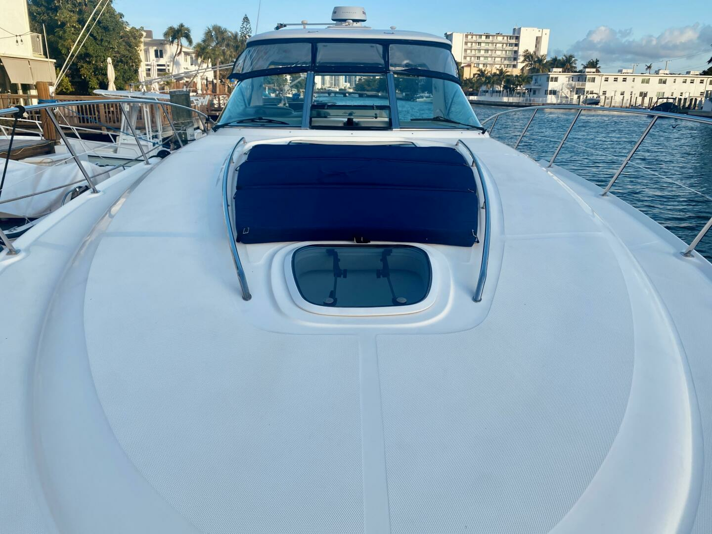 2005 Sea Ray 420 Sundancer - Image 21