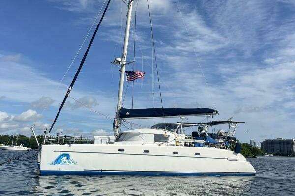2000 Fountaine Pajot Belize