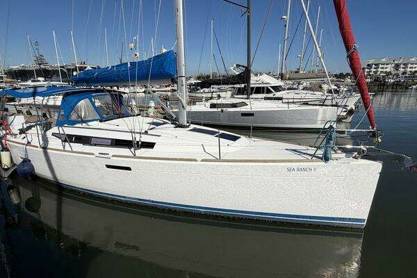 2018 Jeanneau Sun Odyssey 389