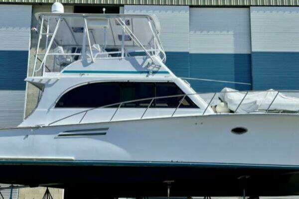 1996 Egg Harbor by Cayman