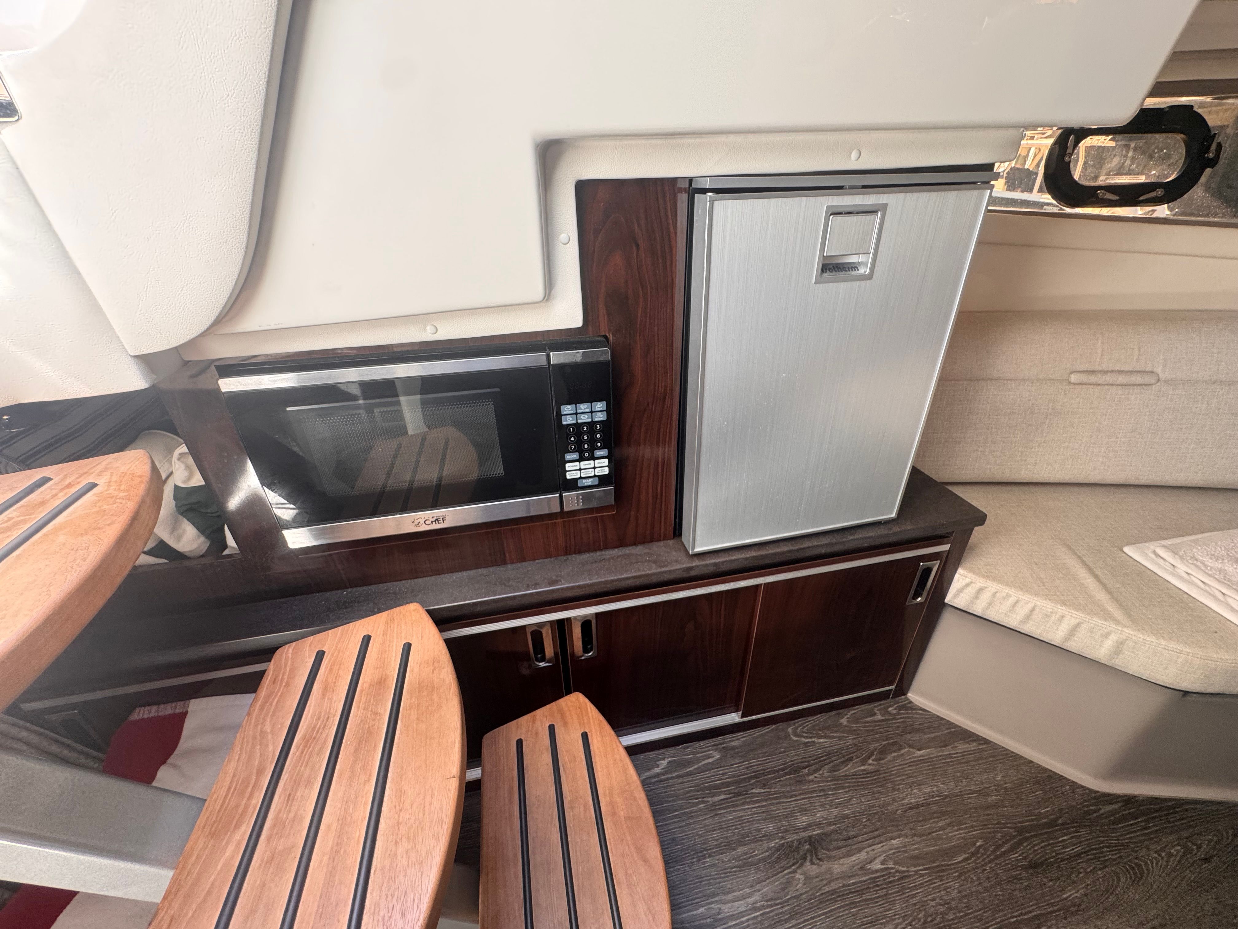 2019 Sea Ray Sundancer 320 - 20