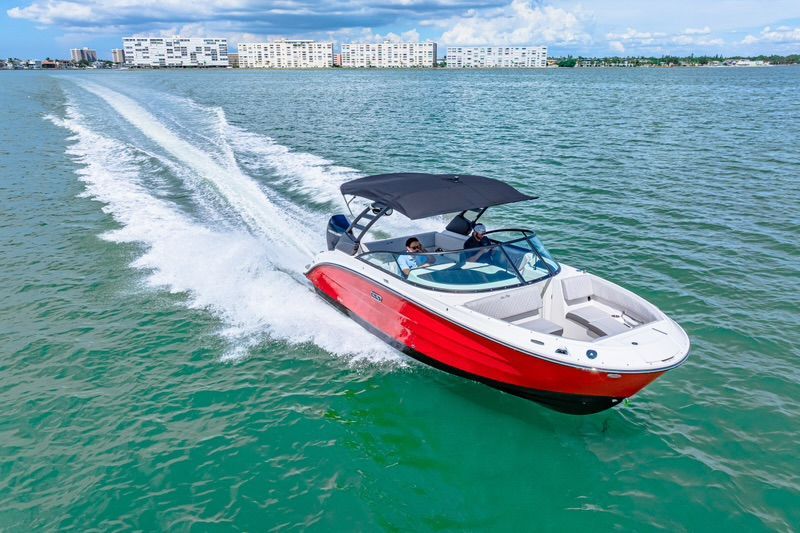 2025 Sea Ray SDX 250 Outboard - 14