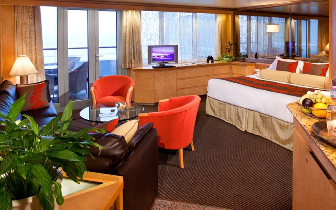 1996 Fincantieri 720' Cruise Ship - 8