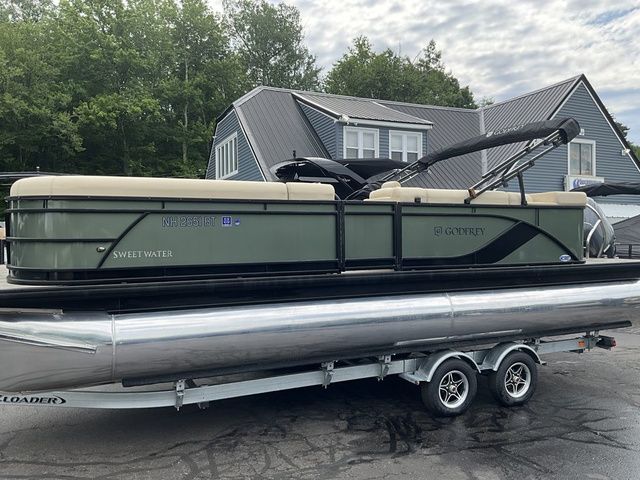 2024 Godfrey Marine Sweetwater 2286 C Sport Tube 27 In. Package