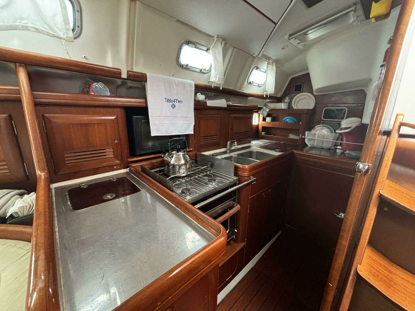 2004 Beneteau 423 - Image 20
