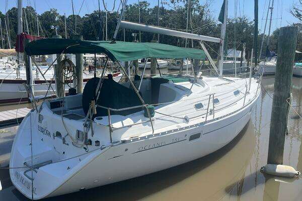 2001 Beneteau Oceanis 381