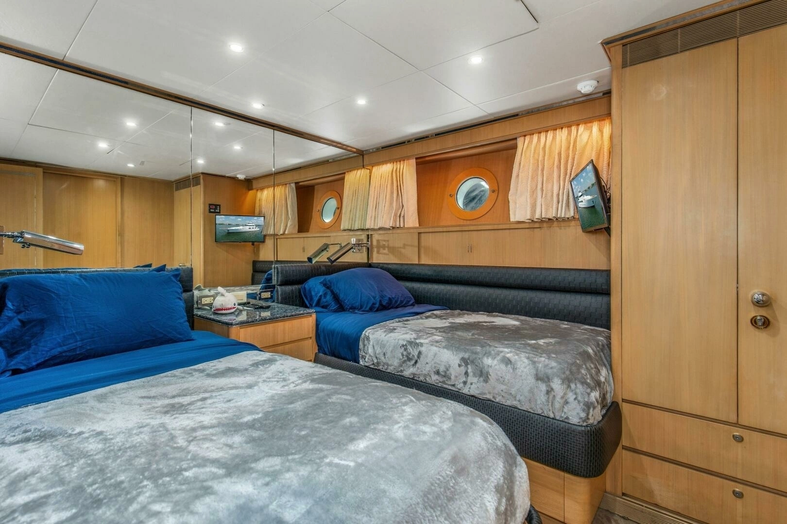 1989 Feadship 116 Sport Fisher - Image 24