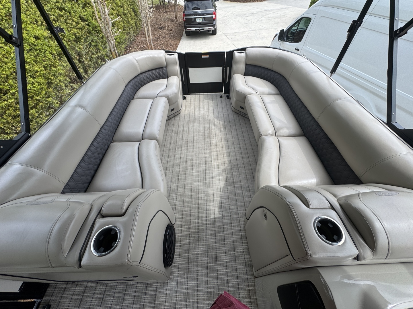 2019 Barletta L25UC - Image 13