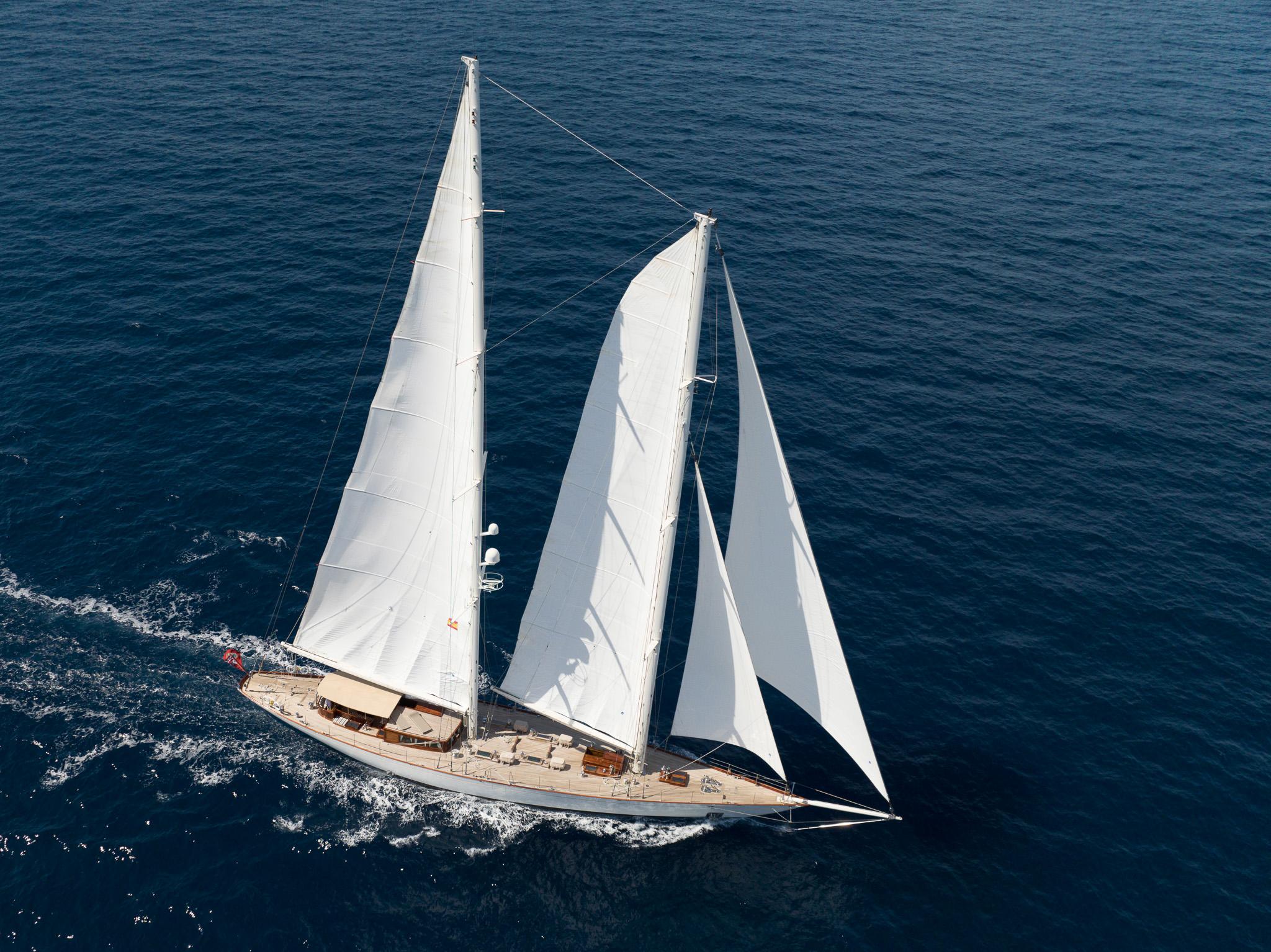 2009 Mengi Yay Schooner