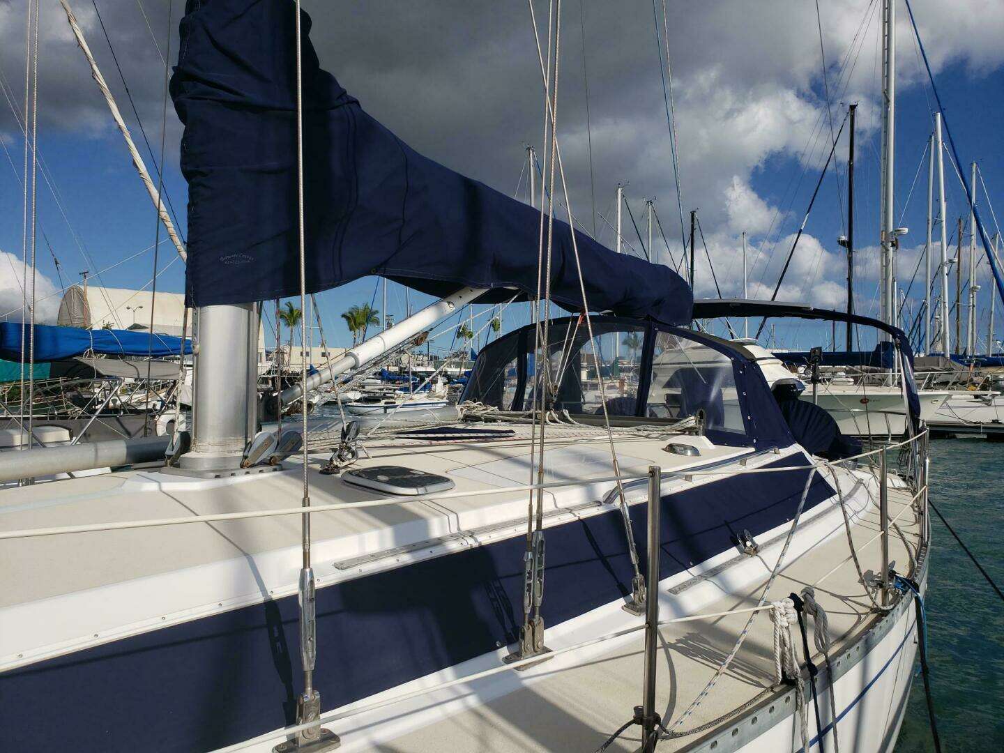 1996 Catalina 400 - Image 6
