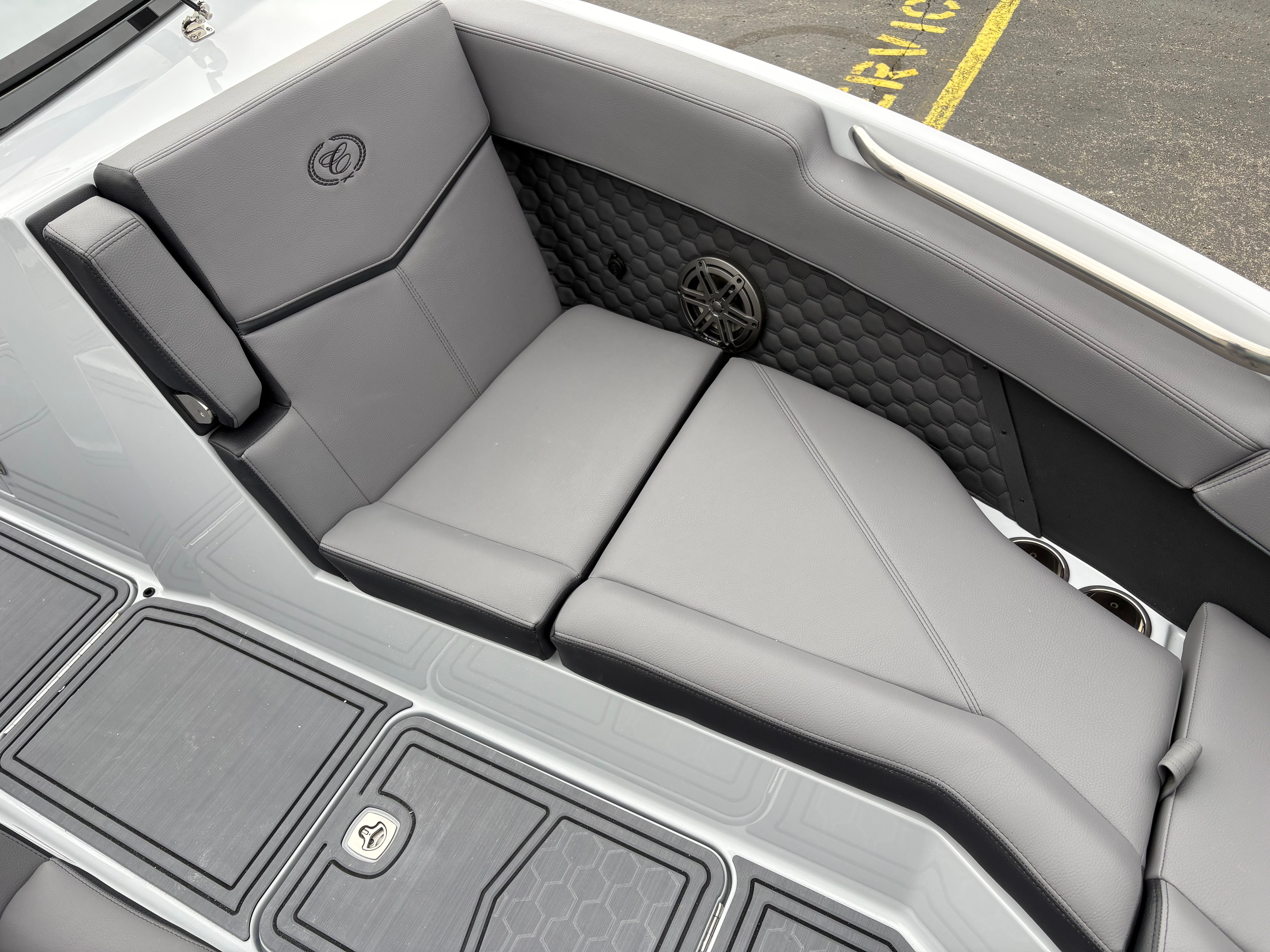 2026 COBALT R8 SURF - Image 22