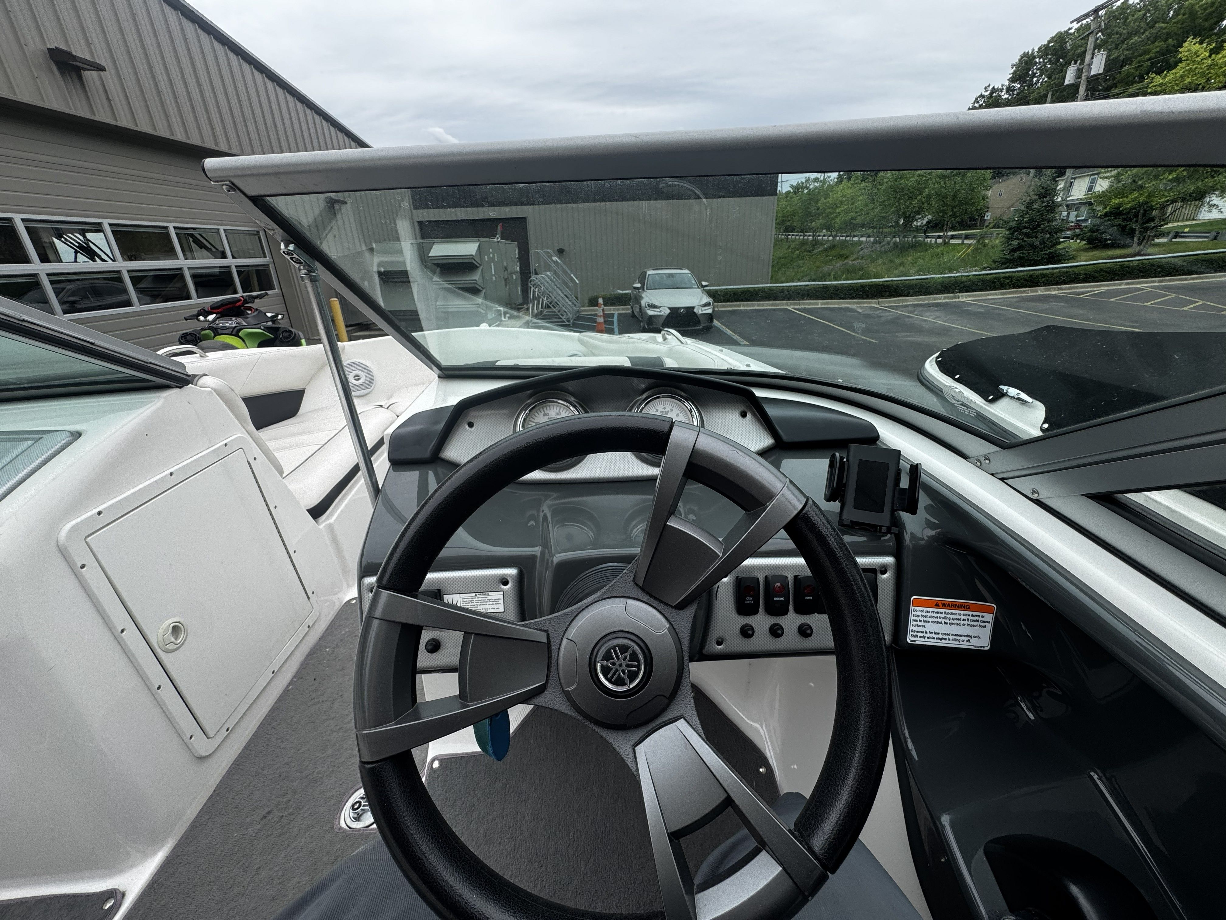 2013 Yamaha Boats SX190 - 16