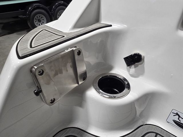 2026 Yamaha Boats 252S - 6