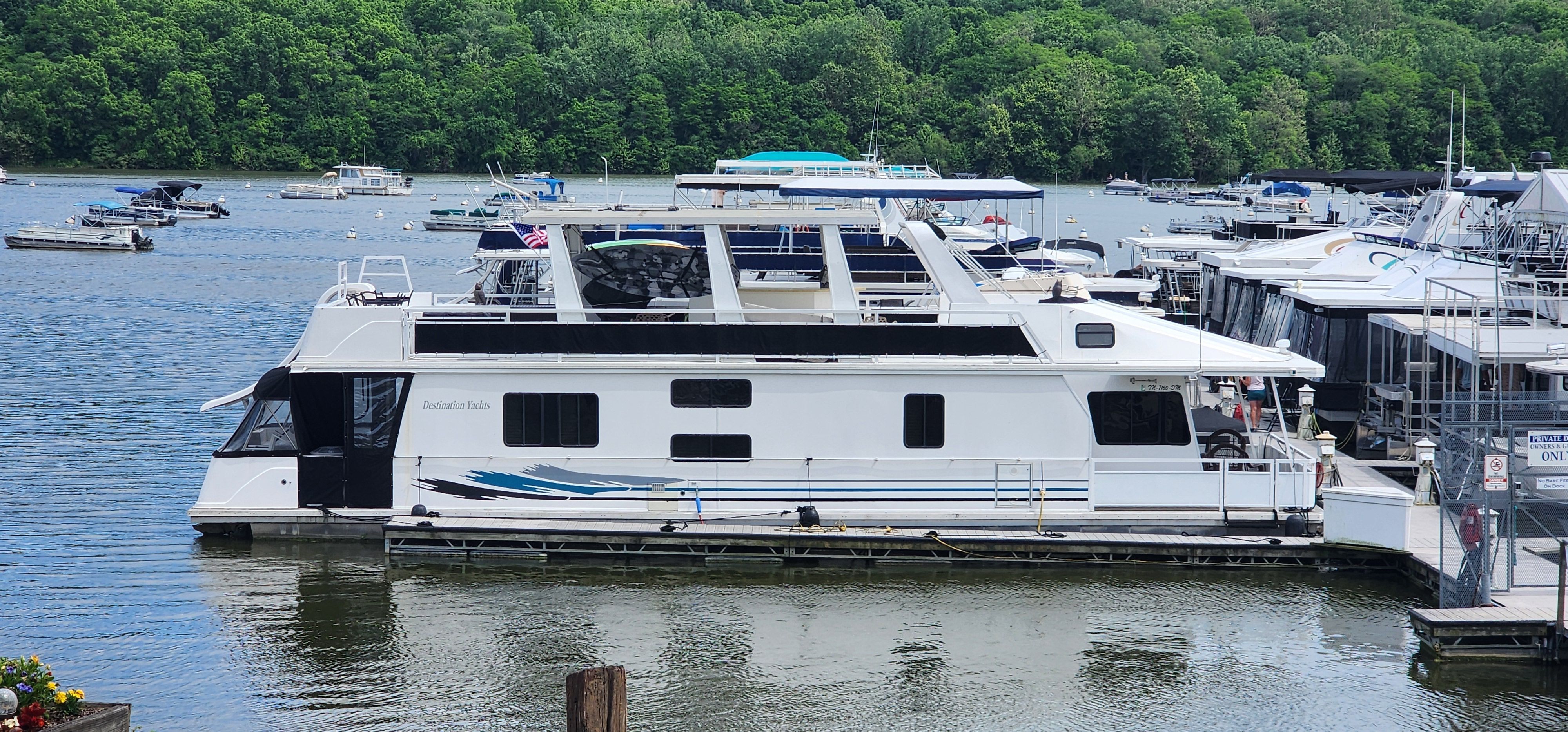 2003 Destination Yachts Custom