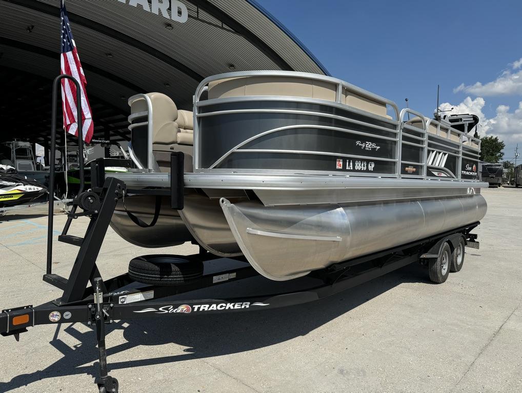 2023 Sun Tracker Party Barge 22 RF XP3 - 9