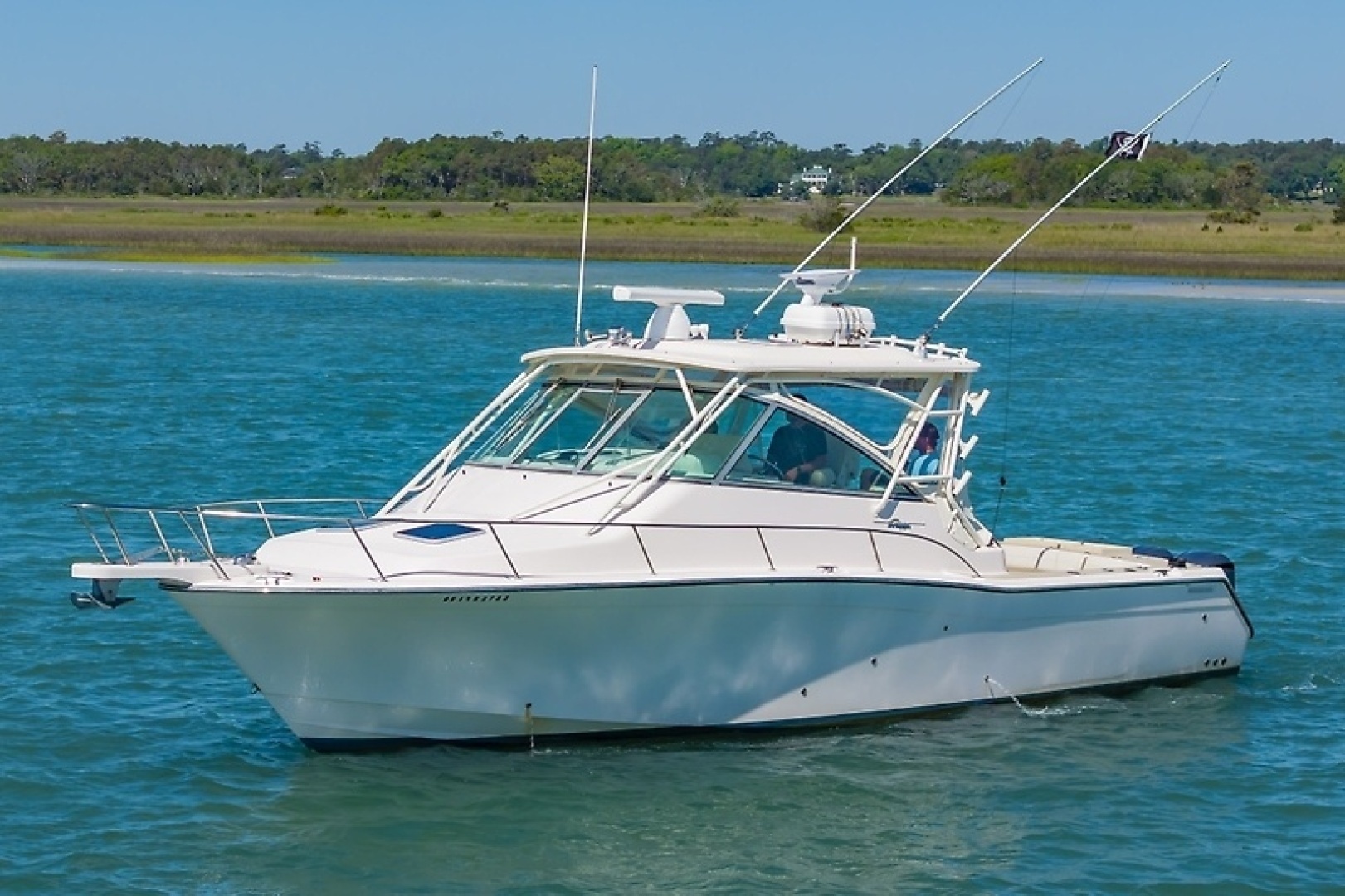 2014 Grady-White Express 370 - Image 16