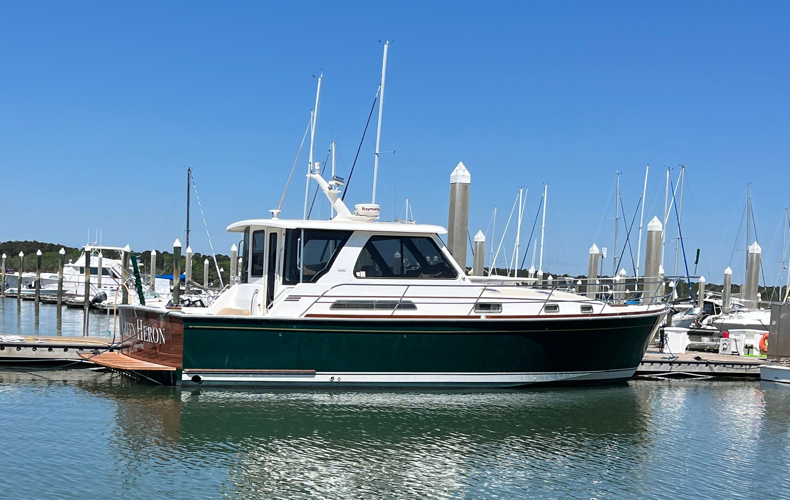 2004 Sabre 42 Express