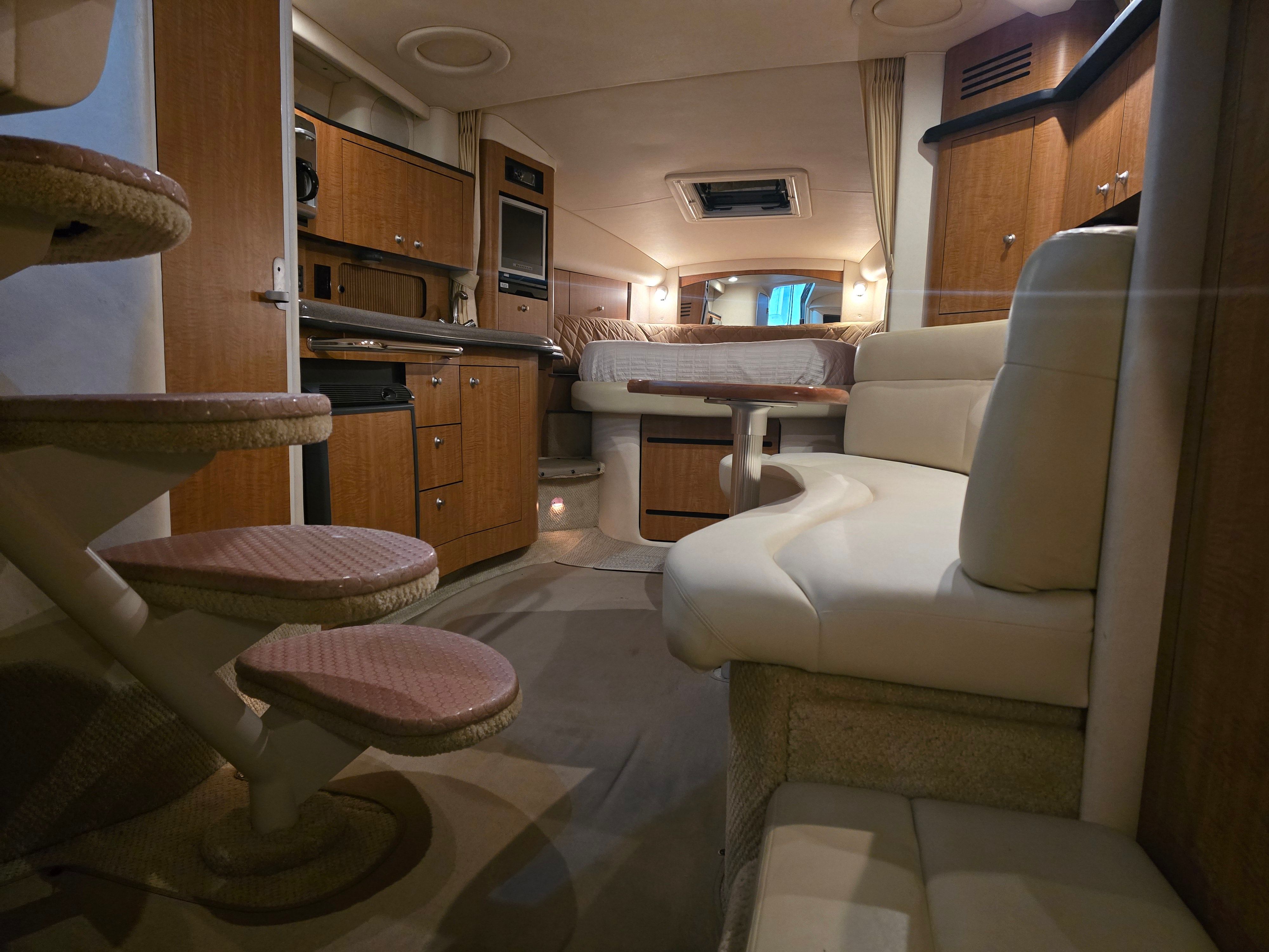 2006 Sea Ray Sundancer 320 - 23