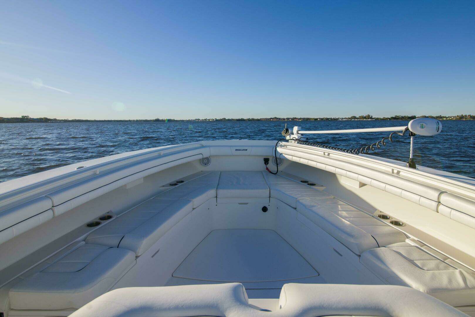 2016 Regulator 41 Center Console - Image 17