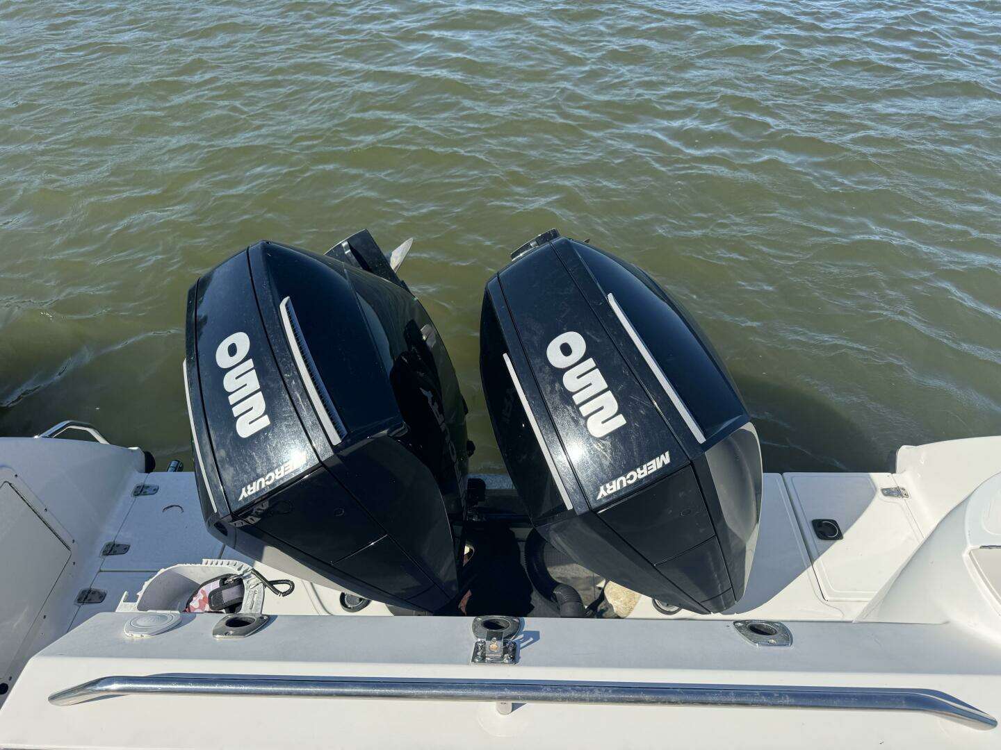 1999 Boston Whaler 28 Conquest - Image 39