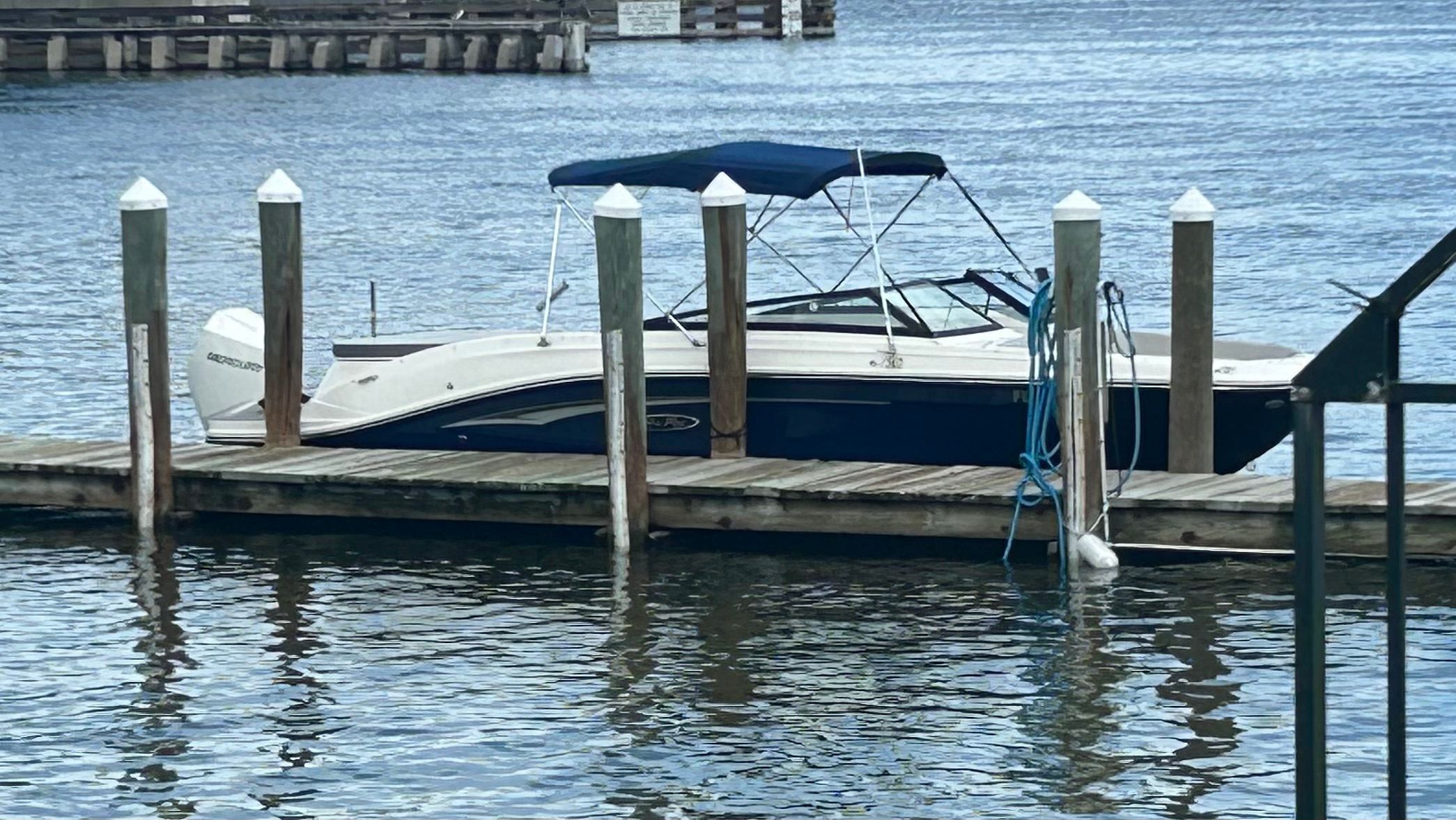 2020 Sea Ray SPX 230 Outboard - 2