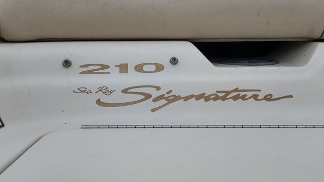2000 Sea Ray 210 - 11