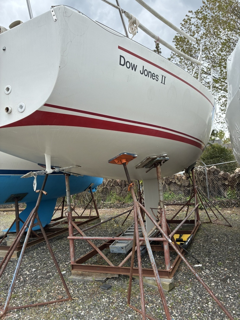 1985 J Boats J/30 - Image 9