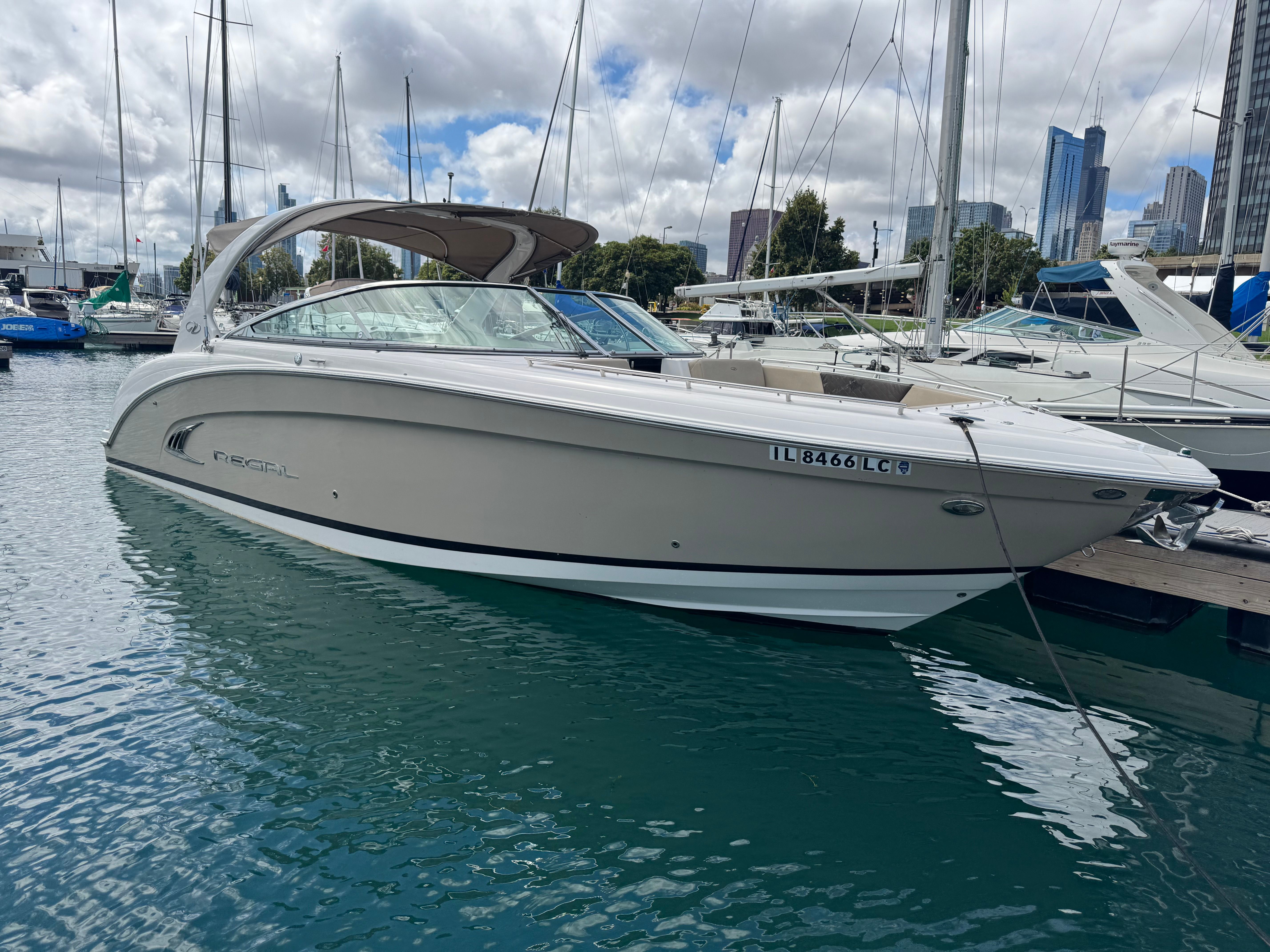 2013 Regal 3200 Bowrider