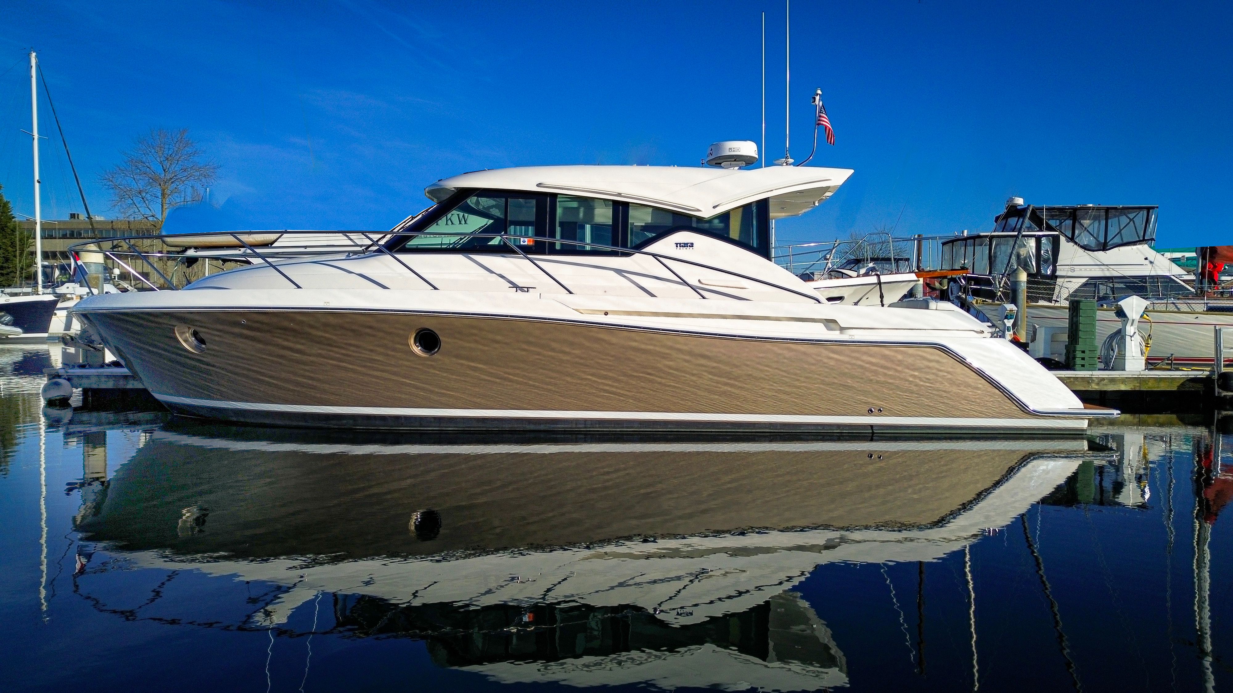 2023 Tiara Yachts C39 Coupe