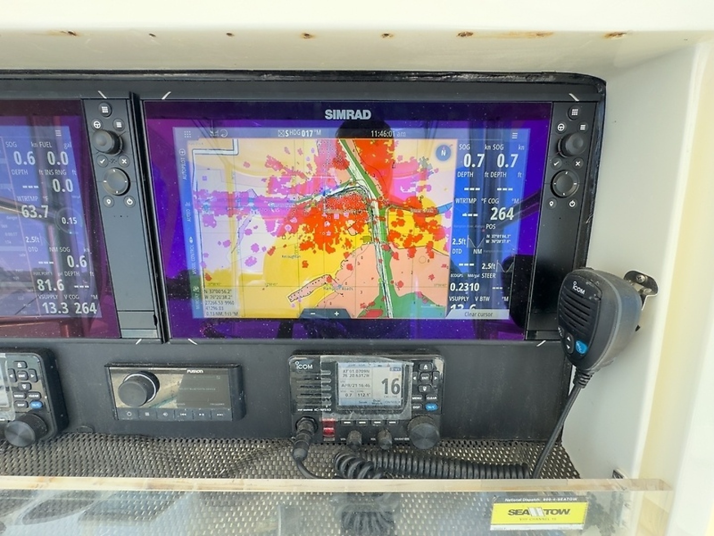 2014 SeaVee 340B - Image 9