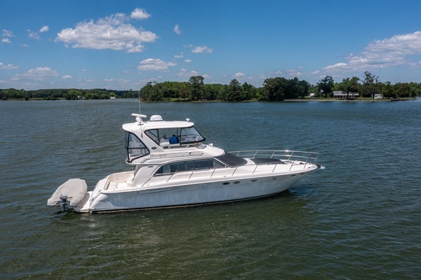 2004 Sea Ray 480 Sedan Bridge