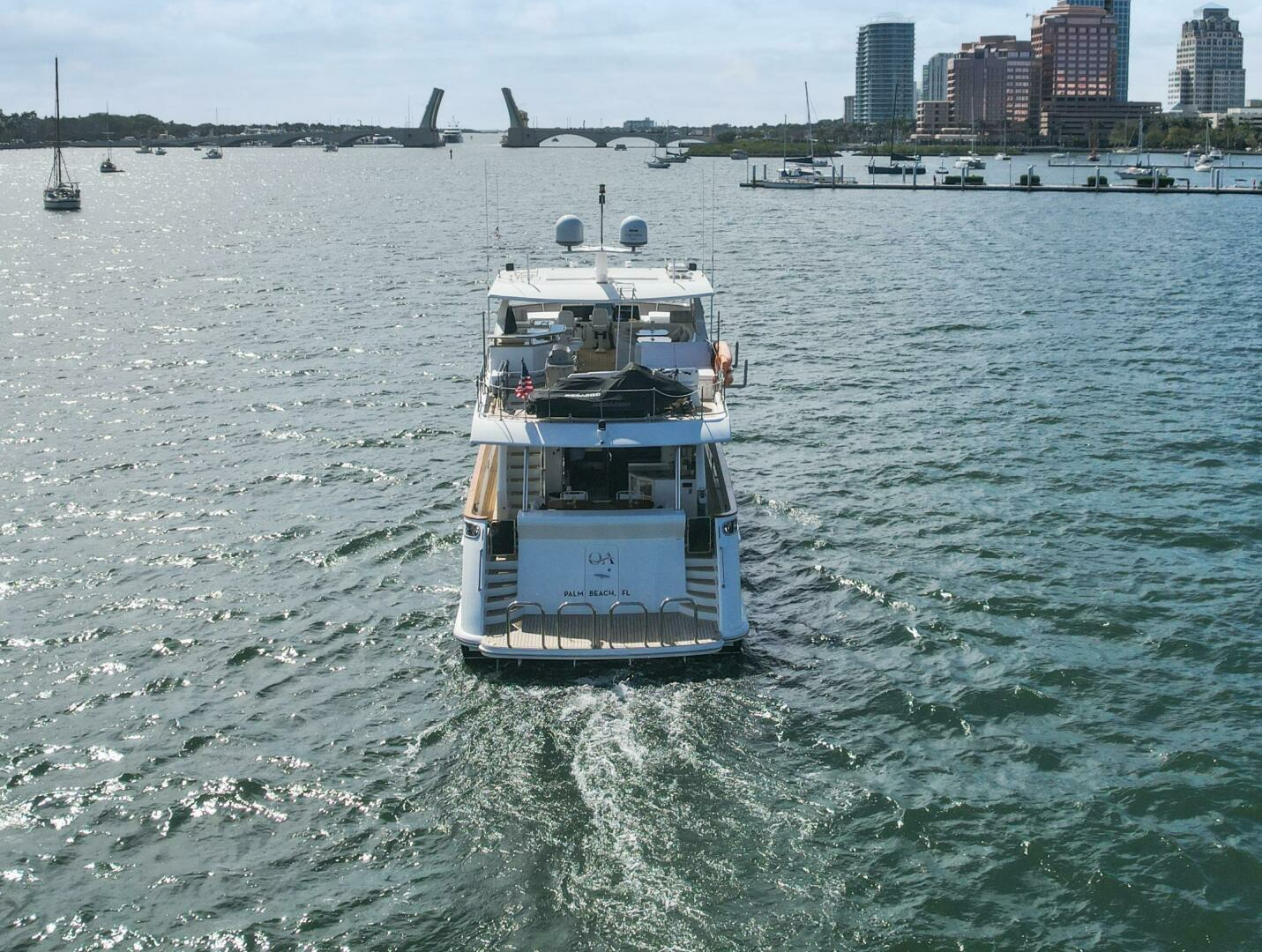 2010 Ocean Alexander 83 - Image 6