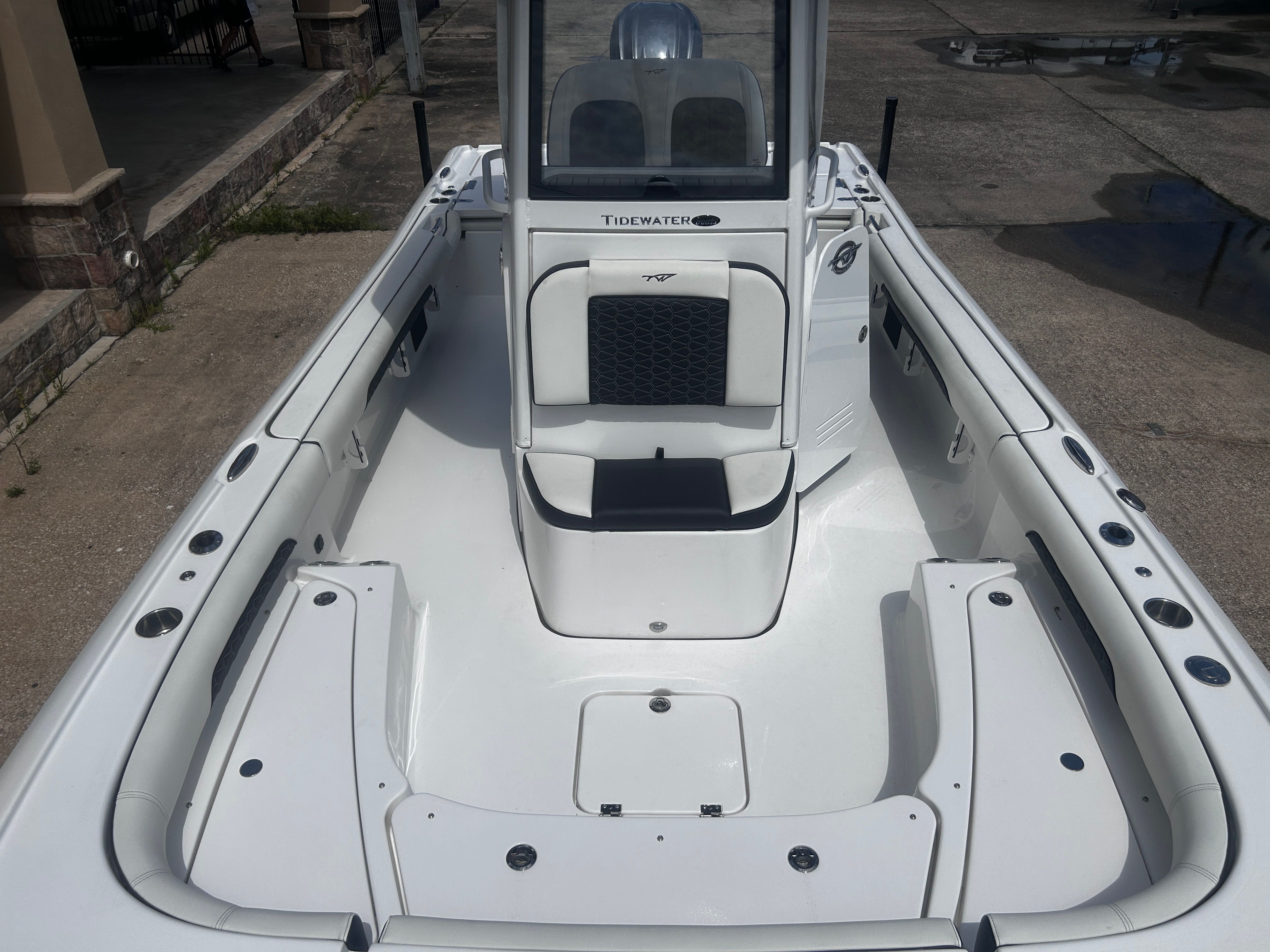 2025 Tidewater 2500 Carolina Bay - 18