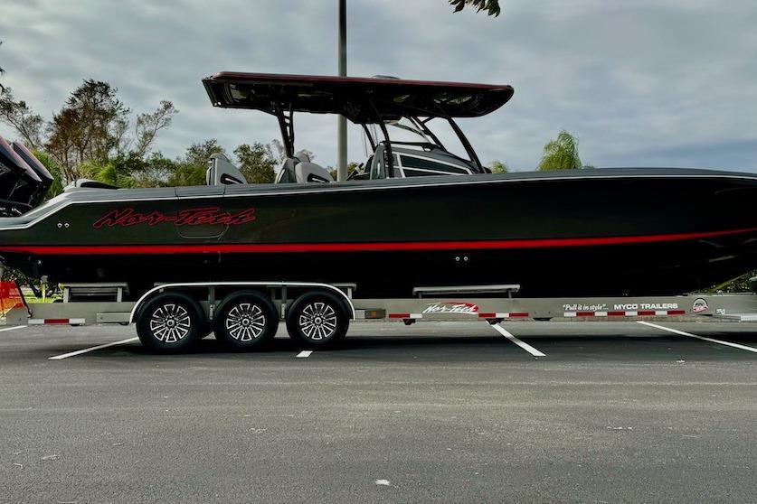 2025 Nor-Tech 390 Sport Center Console