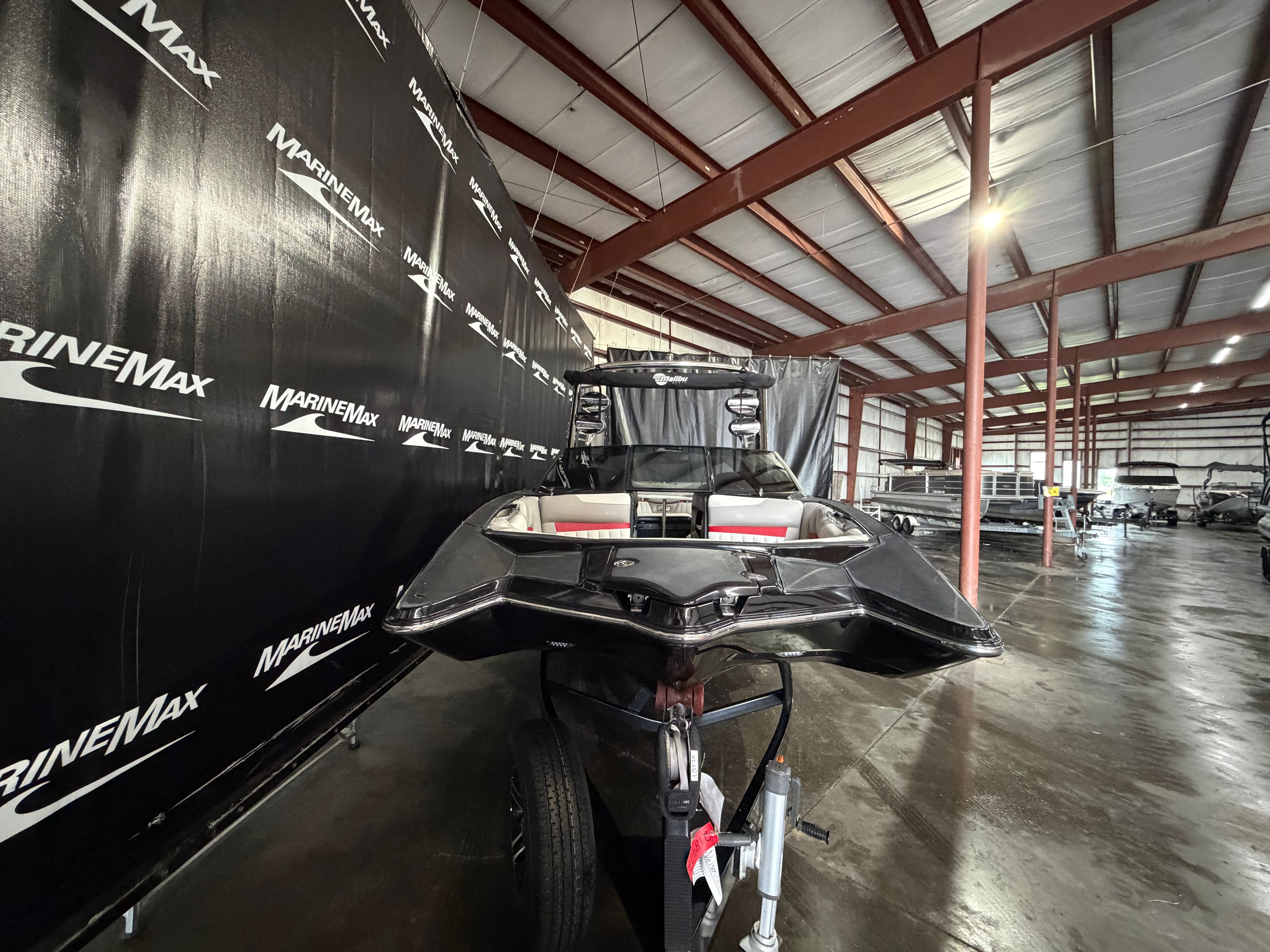 2014 Malibu Wakesetter 24 MXZ - 2
