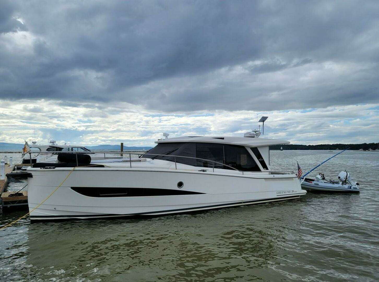 2021 Greenline 39 Hybrid - Great Loop - Image 4