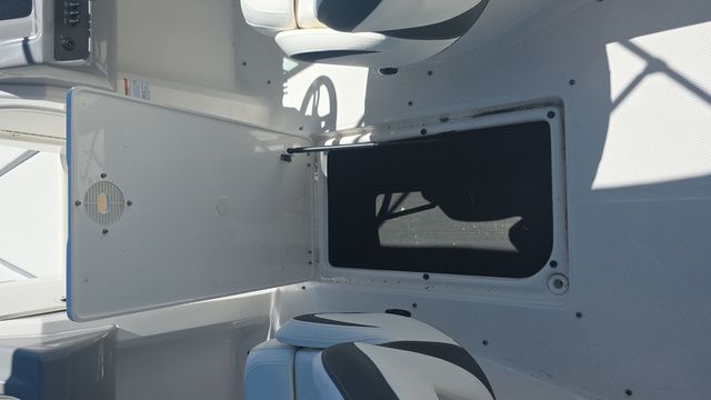 2024 Chaparral 23 SSi - 19