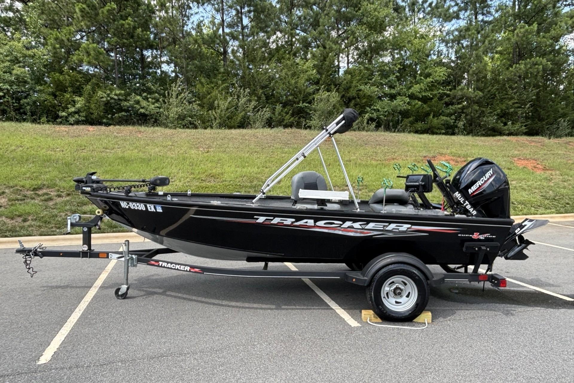 2022 Tracker Super Guide V-16 T