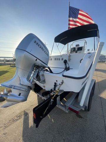 2001 Seaswirl 2301 Center Console - 6