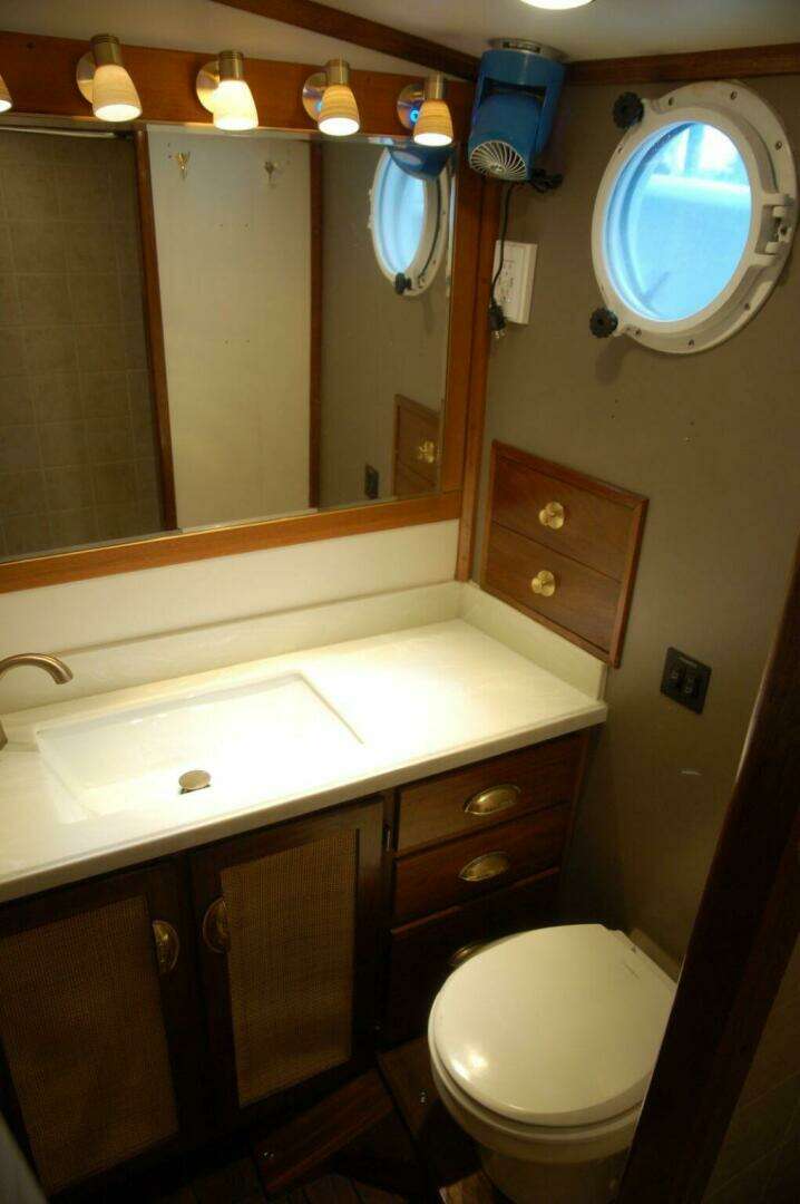 2006 Custom Sprague - Image 58