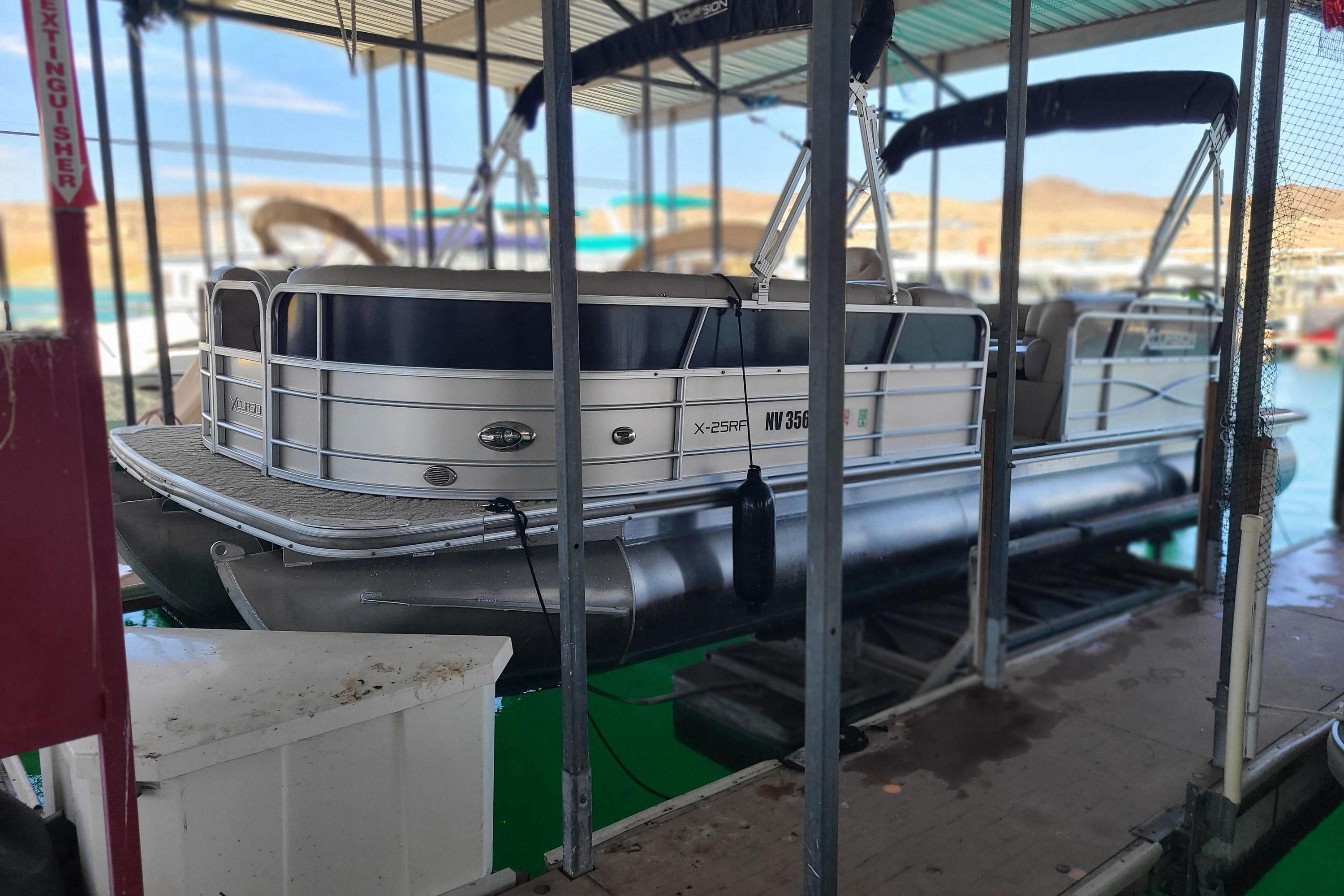 2012 Forest River Xcursion X-25RF Trople Tube